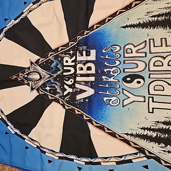 Electrothreads door wrap - Picture 2 of 2